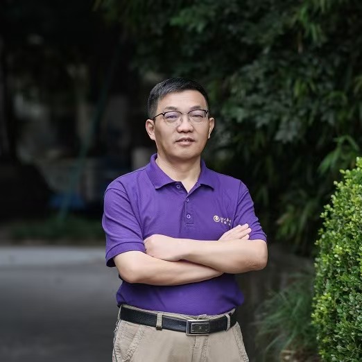 乐动网页版登录入口创新论坛第一千九百零二讲：Covers of the integers by residue classes and their extensions to groups