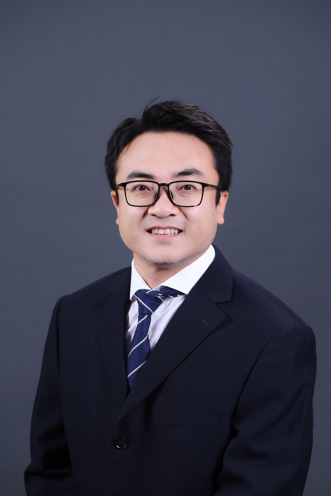 乐动网页版登录入口创新论坛第一千九百零一讲：Deep learning method for very high dimensional parabolic PDEs and HJB equations 