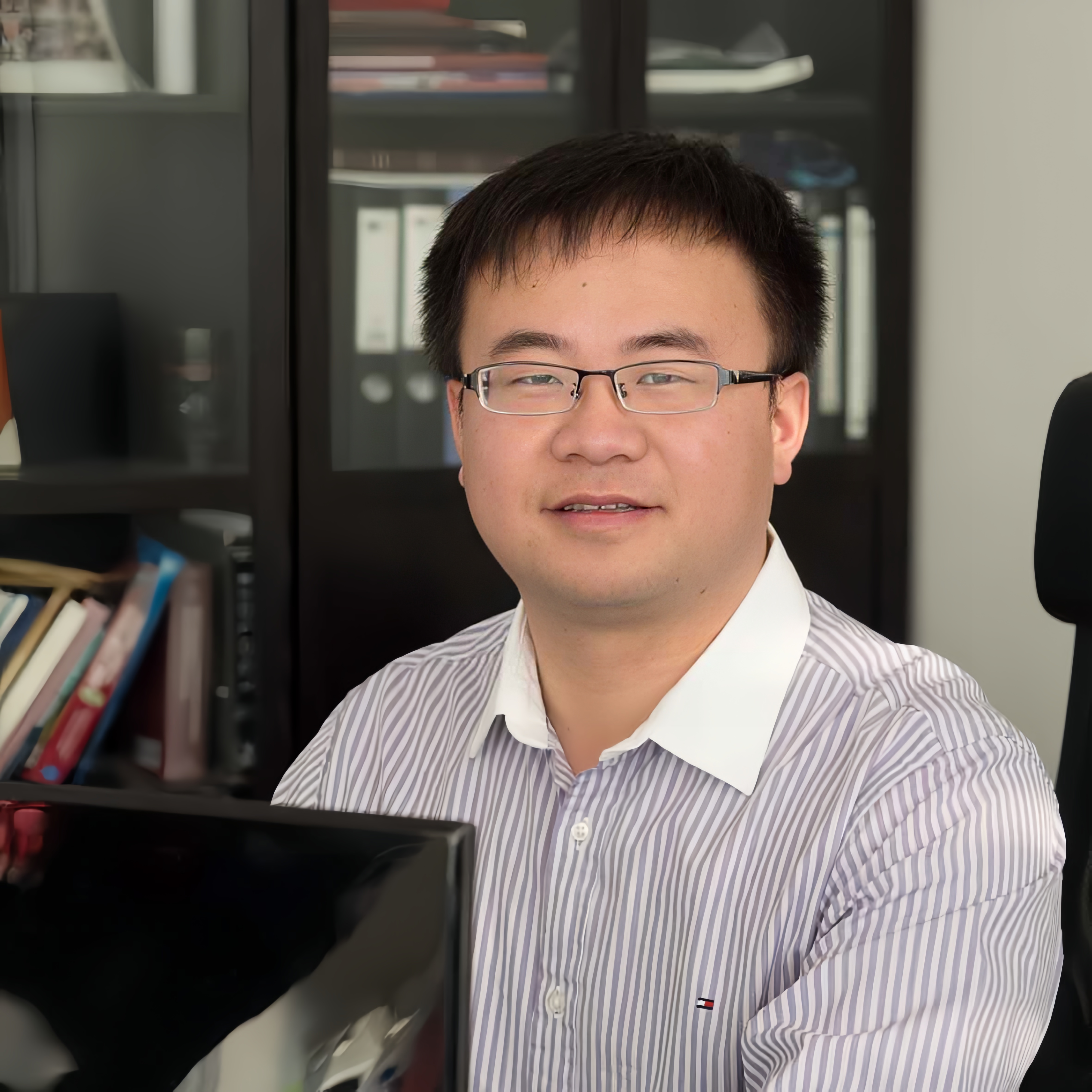 乐动网页版登录入口创新论坛第一千七百九十四讲：多元介孔材料的合成与性能研究