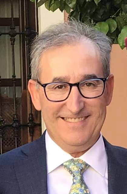 乐动网页版登录入口创新论坛第一千四百三十一讲：Asymptotic behavior of a semi-linear problem with long time memory