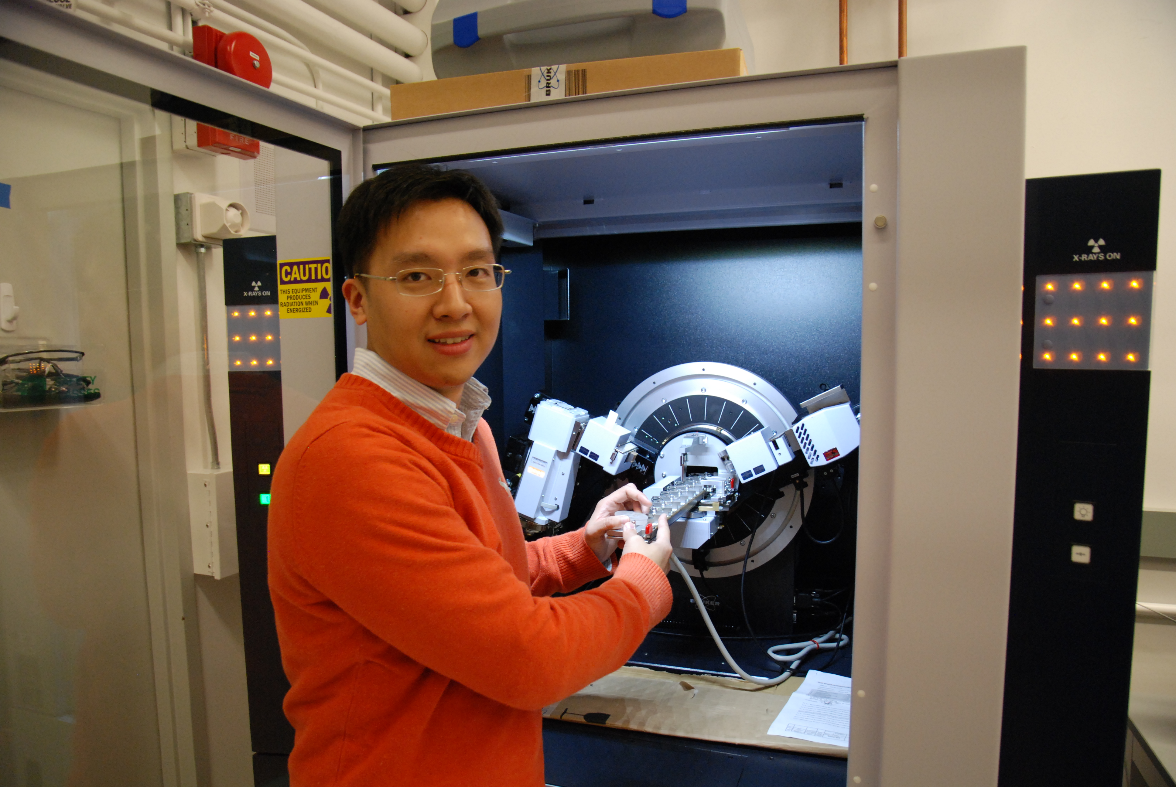 乐动网页版登录入口创新论坛第一千一百二十四讲：晶态孔材料与“碳中和”