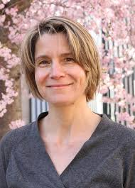 乐动网页版登录入口创新论坛第一千七百四十二讲：From individual trajectories to collective motion in E coli bacteria