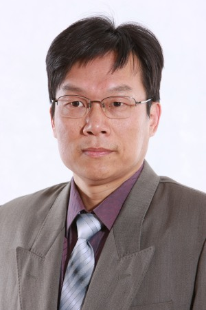 乐动网页版登录入口创新论坛第一千九百三十四讲：强场物理前沿