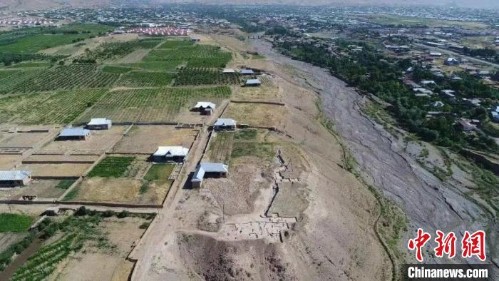 图为拉巴特一号墓地遗址区地形。　乐动网页版登录入口 供图